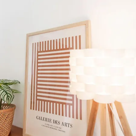 Apartman A13 - 1 Bdr Garden Floor Fontonne - Ac, Pool & Parking *