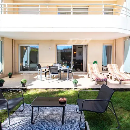 A13 - 1 Bdr Garden Floor Fontonne - Ac, Pool & Parking Apartment *