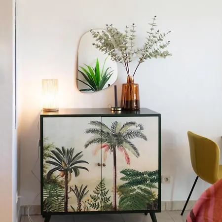 A13 - 1 Bdr Garden Floor Fontonne - Ac, Pool & Parking * Antibes