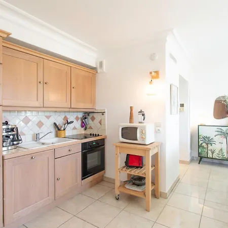 A13 Staywizus -1 Bdr Garden Floor Fontonne - Ac, Pool&parking