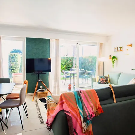 Apartment A13 - 1 Bdr Garden Floor Fontonne - Ac, Pool & Parking